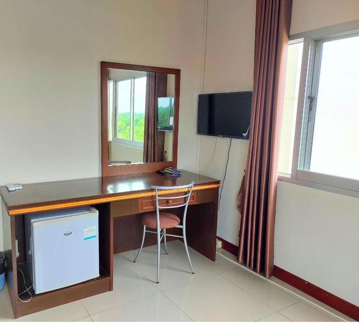 Kp Hotel Udonthani Kumphawapi Exterior foto