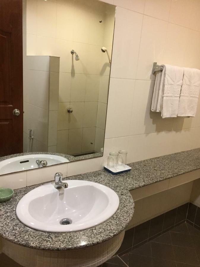Kp Hotel Udonthani Kumphawapi Exterior foto